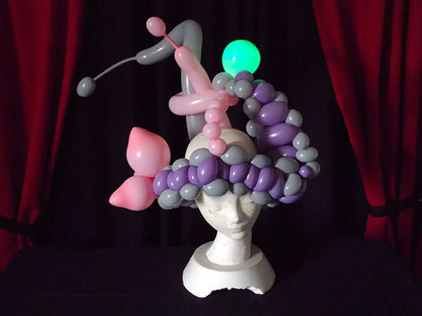 chapeau lumineux en ballon